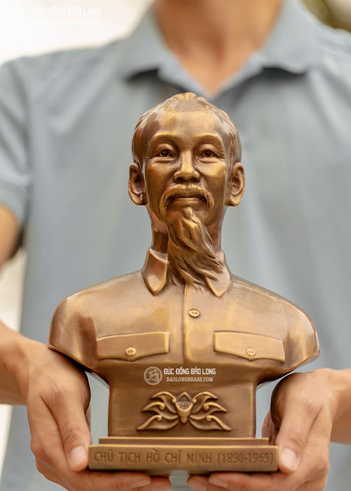 Tượng Đồng Bác Hồ bán thân Cao 3 tấc (30 cm) Đồng Vàng tại tphcm
