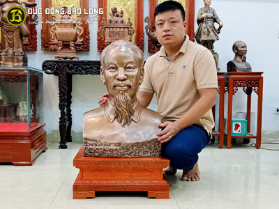 Tượng Đồng Bác Hồ bán thân Cao 6 tấc (61 cm) Đồng Đỏ mẫu vát vai ở sài gòn