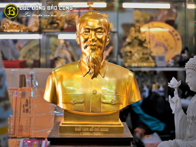 Tượng Đồng Bác Hồ bán thân Cao 6 tấc (61 cm) dát vàng 9999 tại Sài Gòn