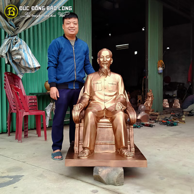 Tượng Đồng Bác Hồ ngồi ghế bành Cao 1m lẻ 7 (107 cm) ở TPHCM