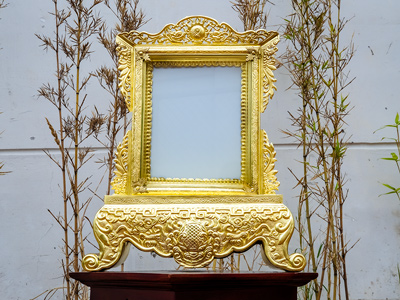 Khung Ảnh Thờ Bằng Đồng Vàng Cao 53Cm tại Sài Gòn TPHCM