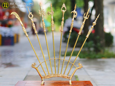 Bộ Bát Bửu - Chấp Kích Bằng Đồng Vàng Cao 60cm tại Sài Gòn TPHCM