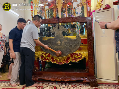 Khánh đồng 125kg cho điện thờ tại Hà Nội