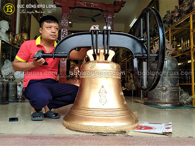 Chuông Đồng Công Giáo Nặng 190kg ở Sài Gòn - TPHCM