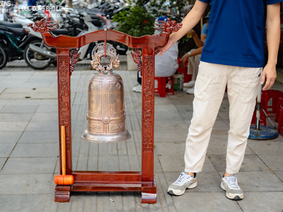 Chuông Đồng Giá Treo Gỗ Lim Nặng 22Kg ở Sài Gòn - TPHCM