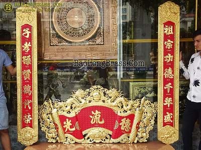 Bộ Cuốn Thư Câu Đối Bằng Đồng Vàng Nền Đỏ 1m76 Mạ Vàng tại Sài Gòn TPHCM