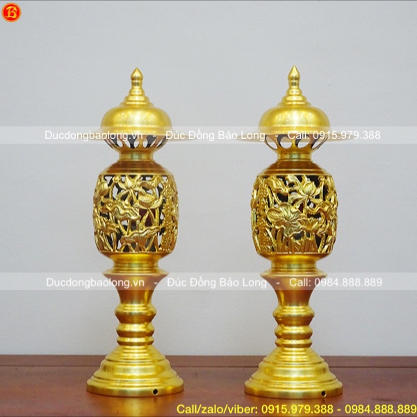 Đôi Đèn thờ bằng đồng thau dát vàng 9999 cao 42cm ở Sài Gòn TPHCM