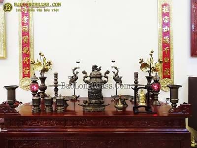 Bộ Đồ Thờ Bằng Đồng Đầy Đủ Đỉnh Dơi Tiền Màu Giả Cổ 60cm ở Sài Gòn TPHCM