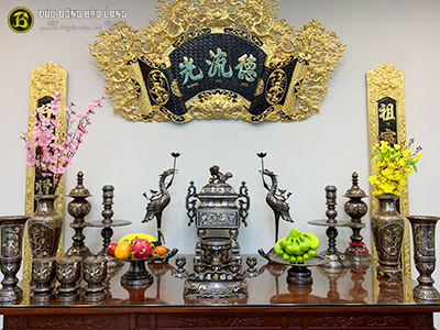 Bộ Đồ Thờ Bằng Đồng Đầy Đủ Khảm Vàng Bạc Mẫu Đỉnh Vuông Tai Triện Cổ Hiếm - Bộ 60cm ở Sài Gòn TPHCM