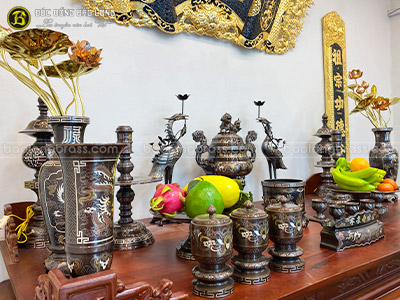 Bộ Đồ Thờ Bằng Đồng Đầy Đủ Khảm Ngũ Sắc Bộ 50cm ở Sài Gòn TPHCM