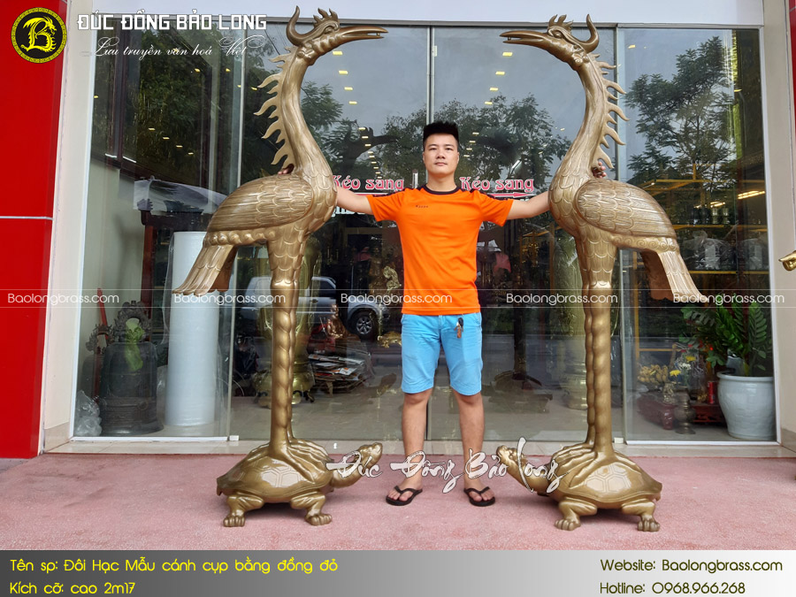 Hạc Đồng 2m17 đặt thờ ở Đền Chùa ở Sài Gòn TPHCM