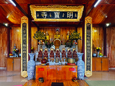 Bộ Đại Tự Câu Đối Thờ Phật Bằng Đồng Dát Vàng 9999 ở Sài Gòn TPHCM