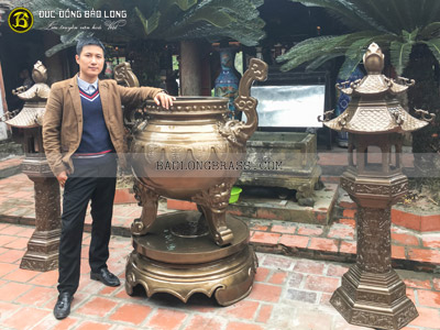 Lư Hương Đồng 1m5 đặt tại Đền thờ Nguyễn Xí