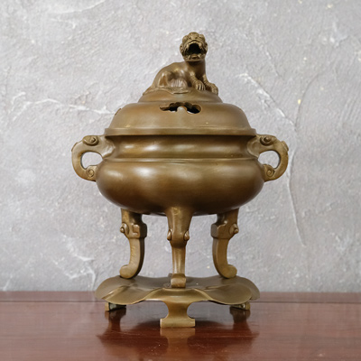 Lư Xông Trầm Đế Lá Sen Tròn Đồng Vàng Màu Nâu Trầm Cổ Cao 3 tấc 3 ( 33cm ) tại Sài Gòn TPHCM