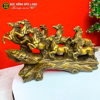 Tượng Đồng Ngọ ( Ngựa ) Bát Mã Truy Phong dài 3 tấc ( 31 cm ) ở Sài Gòn TPHCM