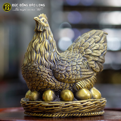 Tượng Đồng Dậu ( Gà ) Mái Ấp Trứng cao 2 tấc ( 17 cm ) ở Sài Gòn TPHCM