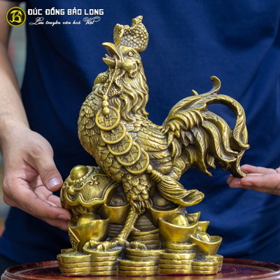 Tượng Đồng Dậu ( Gà ) Trống Như Ý Ngậm Dây Tiền cao 3 tấc ( 30 cm ) ở Sài Gòn TPHCM