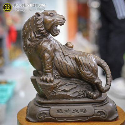 Tượng Đồng Dần ( Hổ ) Phong Thủy Màu Giả Cổ cao 4 tấc ( 38 cm ) ở Sài Gòn TPHCM