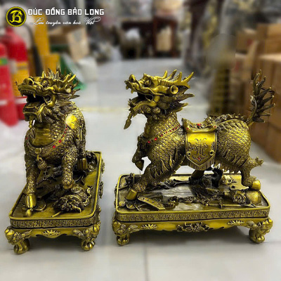 Tượng Đồng Long Mã Phong Thủy Bằng Đồng Vàng cao 3 tấc ( 36 cm ) ở Sài Gòn TPHCM