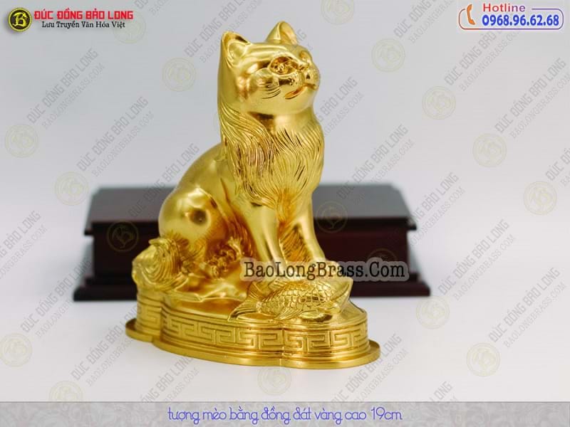 Tượng Đồng Mẹo ( Mèo ) cỡ nhỡ Dát Vàng cao 2 tấc ( 19 cm ) ở Sài Gòn TPHCM