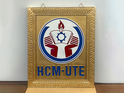 Logo Trường ĐH Công nghệ Kỹ thuật HCM Bằng Đồng Đỏ Khổ 50cm x 61cm tại Sài Gòn TPHCM