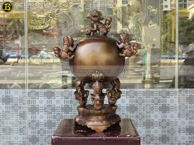 Đỉnh Thất Lân Vờn Cầu cao 6 tấc (60cm) Bằng Đồng Vàng Hạ Màu Thời Gian tại Sài Gòn TPHCM