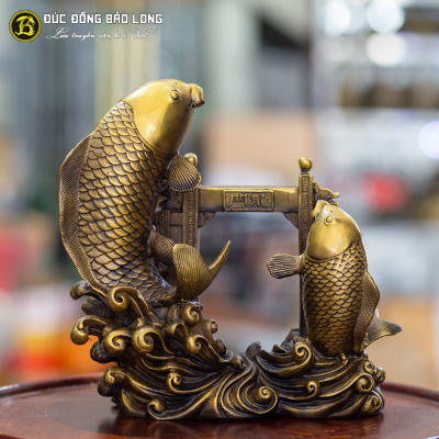 Tượng Đồng Cá Chép Vượt Vũ Môn cao 2 tấc ( 20 cm ) ở Sài Gòn TPHCM