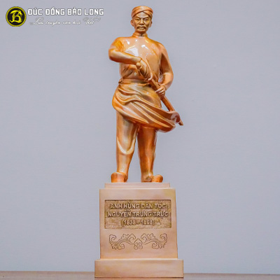 Tượng Đồng Nguyễn Trung Trực cao 5 tấc ( 48 cm ) ở Sài Gòn TPHCM