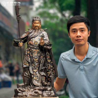 Tượng Đồng Quan Công Đứng Trên Đá Chống Đao Khảm cao 7 tấc ( 69 cm ) ở Sài Gòn TPHCM