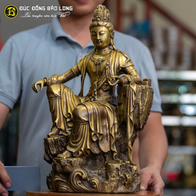  Tượng Đồng Phật Bà Quan Âm tự tại màu giả cổ cao 4 tấc ( 43 cm ) ở Sài Gòn TPHCM