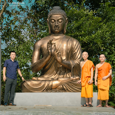  Tượng Đồng Phật Thích Ca ngồi Chuyển Pháp Luân cao 3m ( 300 cm ) ở Sài Gòn TPHCM