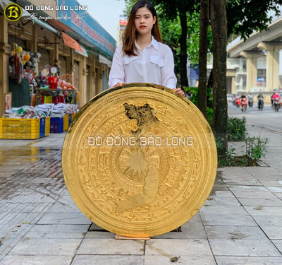 Mặt trống đồng bản đồ Việt Nam đường kính 1m mạ vàng 24k tại Sài Gòn TPHCM