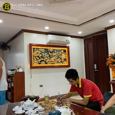 Tranh Cửu Ngư Quần Hội Mạ Vàng 1m76x89cm Khung Gỗ Chò Chỉ tại Sài Gòn TPHCM