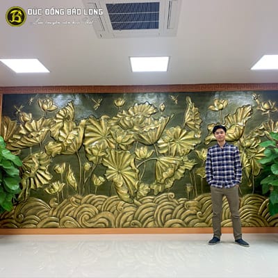 Tranh Phù Điêu Hoa Sen Bằng Đồng Vàng Màu Trầm Cổ 5m3x2m56 tại Sài Gòn TPHCM
