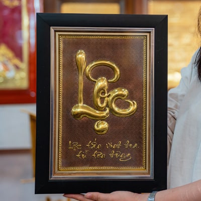 Tranh Chữ Lộc Bằng Đồng Khung Nhựa Quà Tặng 28cm x 38cm tại Sài Gòn TPHCM
