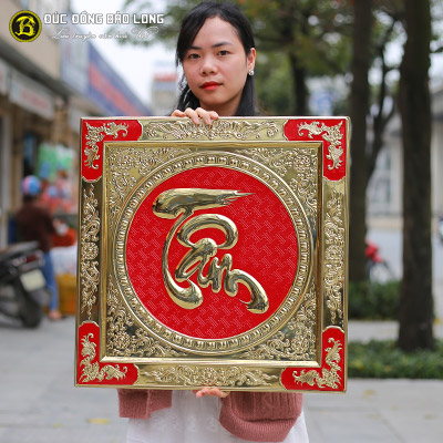 Tranh Chữ Tâm Thư Pháp Bằng Đồng Nền Đỏ Khổ Vuông 55cm tại Sài Gòn TPHCM