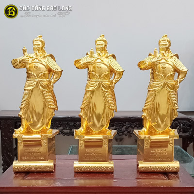 Tượng Đồng Trần Hưng Đạo Đồng Vàng Dát Vàng 9999 cao gần 4 tấc (38 cm) ở Sài Gòn TPHCM