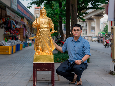Tượng Đồng Trần Hưng Đạo mẫu mới Dát Vàng 9999 cao 1m lẻ 7 (107 cm) ở Sài Gòn TPHCM