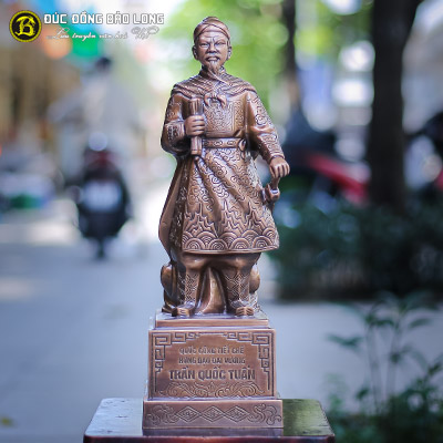 Tượng Đồng Trần Hưng Đạo bệ vuông màu trầm cổ cao 4 tấc (42 cm) ở Sài Gòn